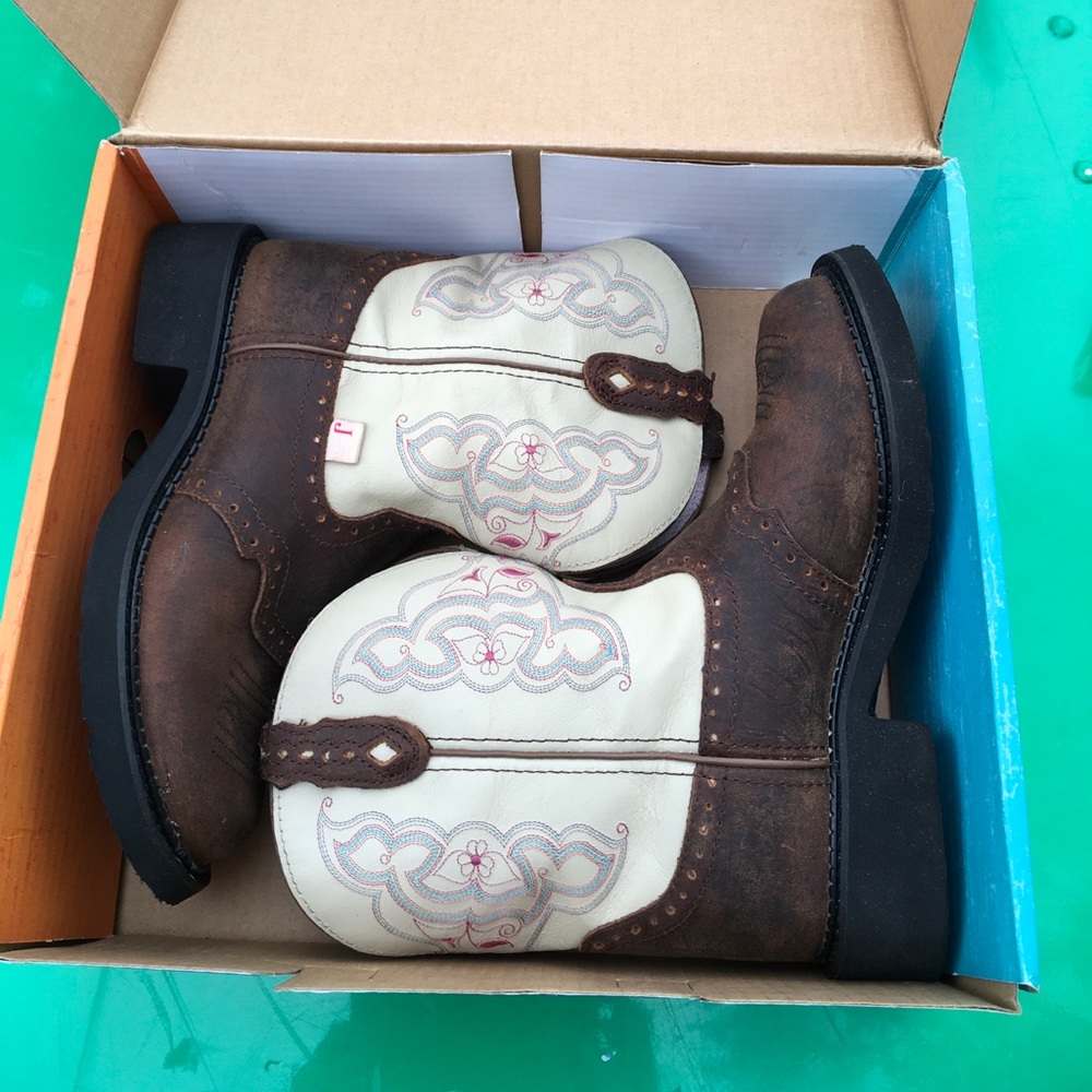 Justin Gypsy Boot Style L9924 Ladies size 8 1/2